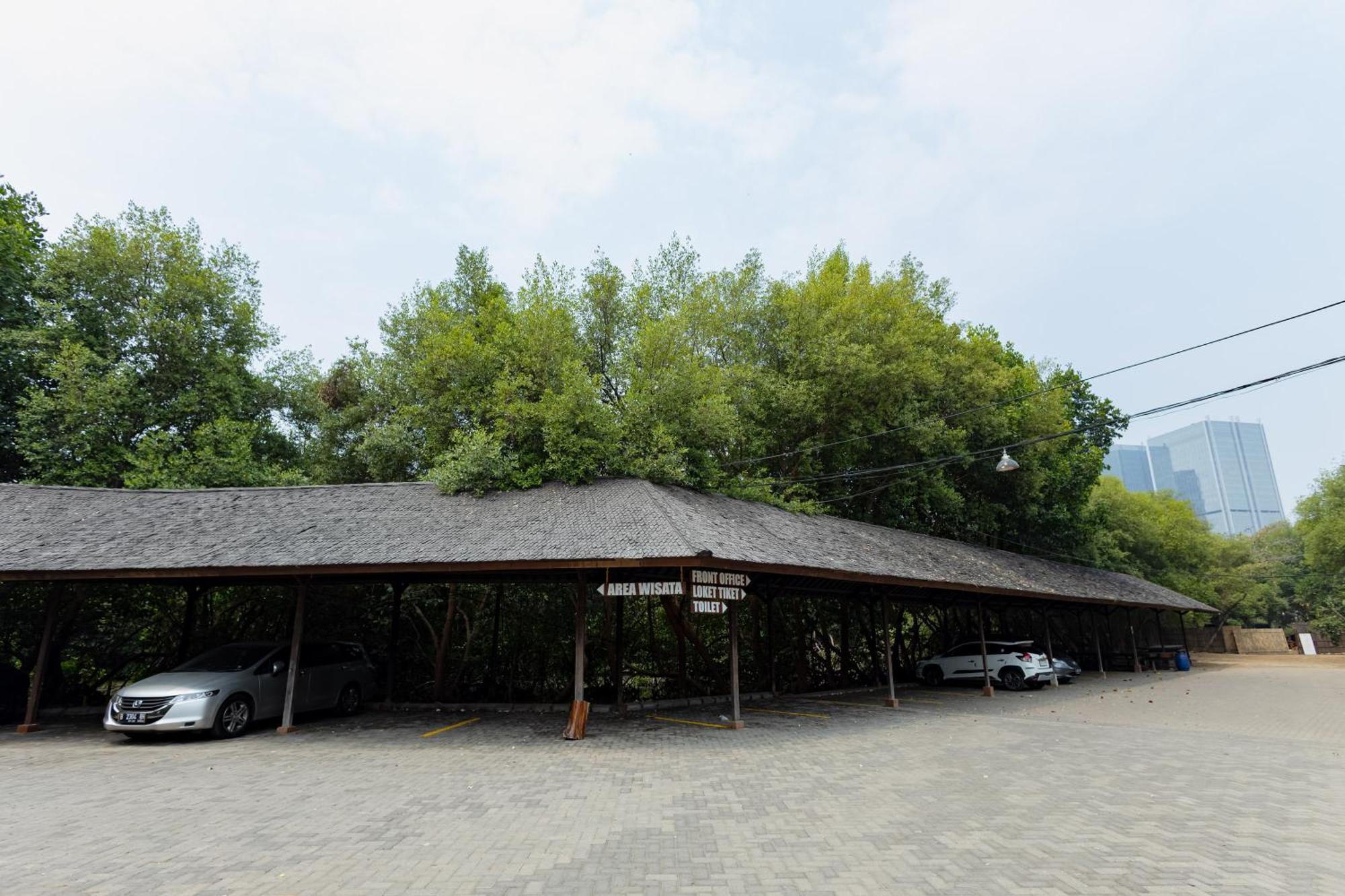Reddoorz Resort @ Taman Wisata Mangrove Jakarta Ngoại thất bức ảnh